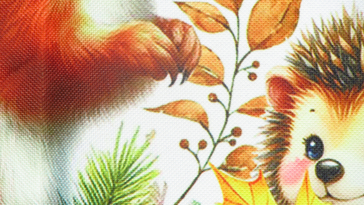 Jesienny Bieżnik na Stół – Wiewiórka, Jeż i Kolorowe Liście