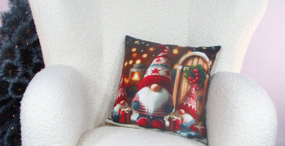 Poszewka Świąteczna ze Skrzatami – Trzy Krasnale, Prezenty i Lampion