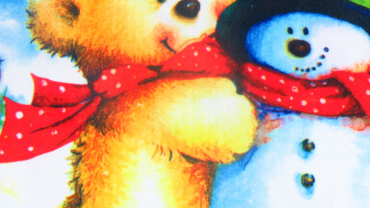 Świąteczna Ściereczka Kuchenna – Zimowa Przyjaźń Misia i Bałwana