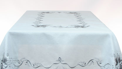 Świąteczny Obrus Haftowany – Dzwonki, Czerwień lub Srebro