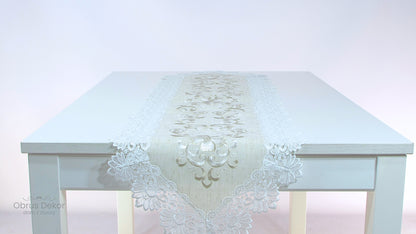 Bieżnik Beżowy z Haftem i Koronką – Klasyczny Styl Lniany
