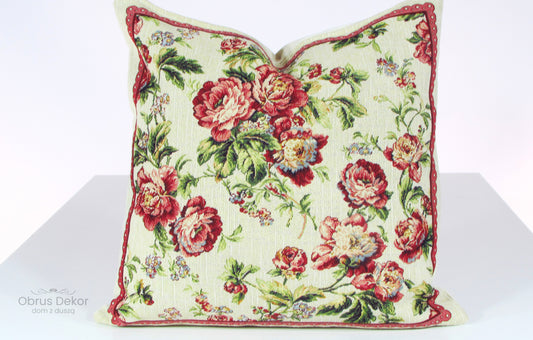 Poszewka Haftowana Boho – Czerwone Kwiaty i Roślinne Ornamenty