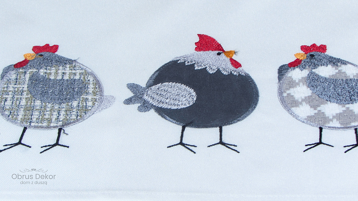 Kwadratowa Nakładka Wielkanocna Biała Radosne Kurki i Haft