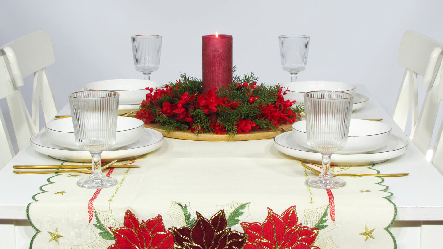 Bieżnik Świąteczny Ecru – Welurowe Poinsecje i Złoty Haft