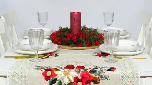 Beżowy Bieżnik Świąteczny z Koronką – Motyw Świec (2 Kolory)