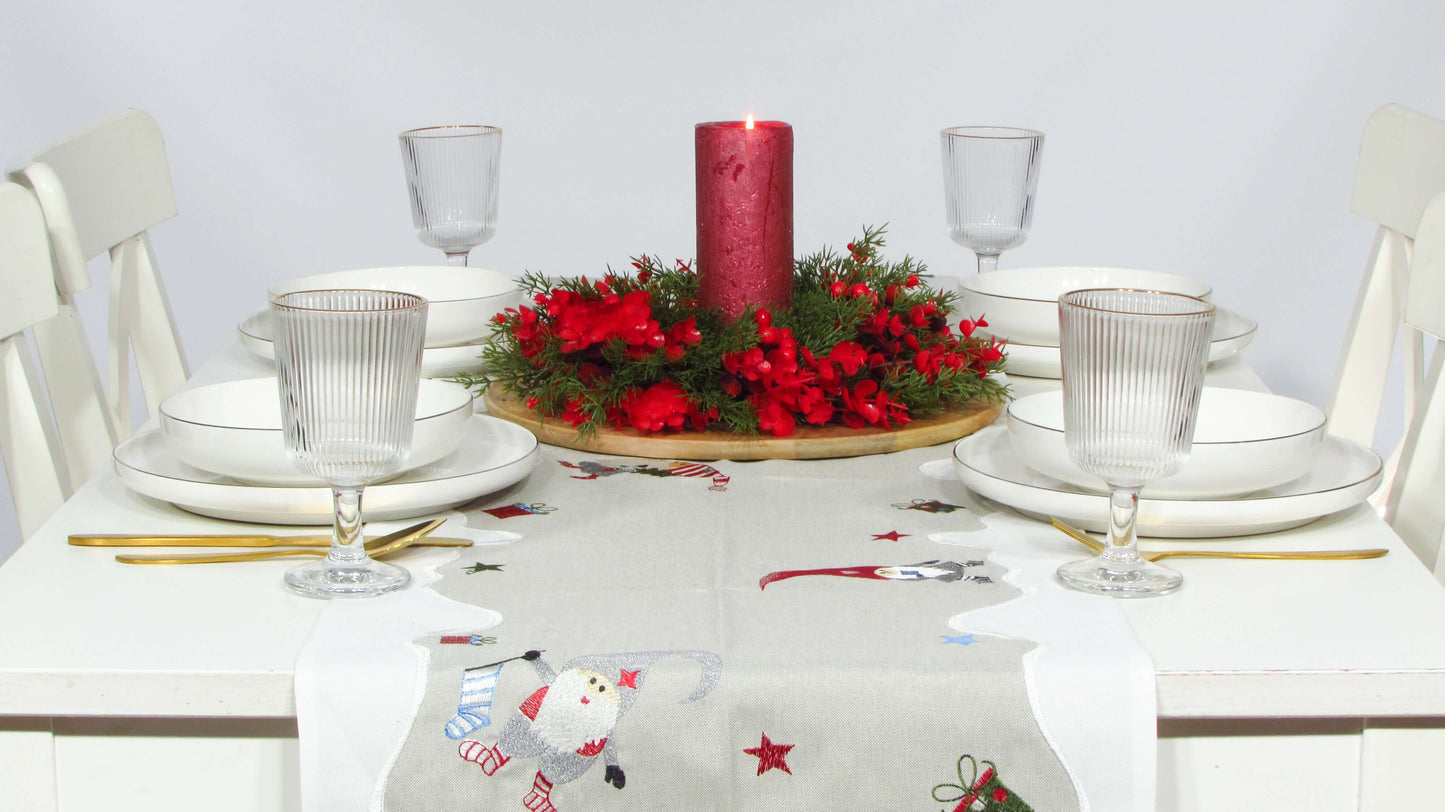 Szary Bieżnik Świąteczny – Wesoły Skrzat i Srebrny Haft