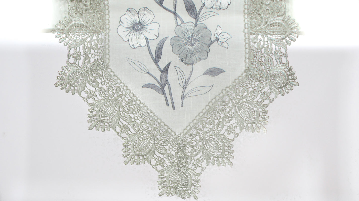Szary Bieżnik z Koronką – Haftowane Srebrne Kwiaty