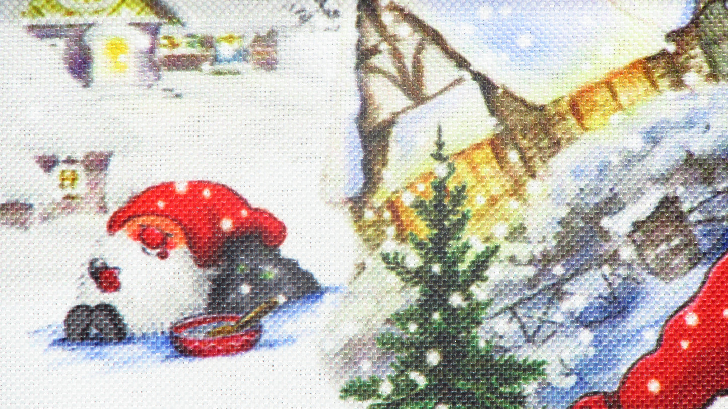 Biały Bieżnik Świąteczny – Wesołe Skrzaty i Zimowa Wioska