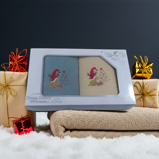 Świąteczny Zestaw Ręczników w Pudełku – Renifery, Śnieżynki i Choinki